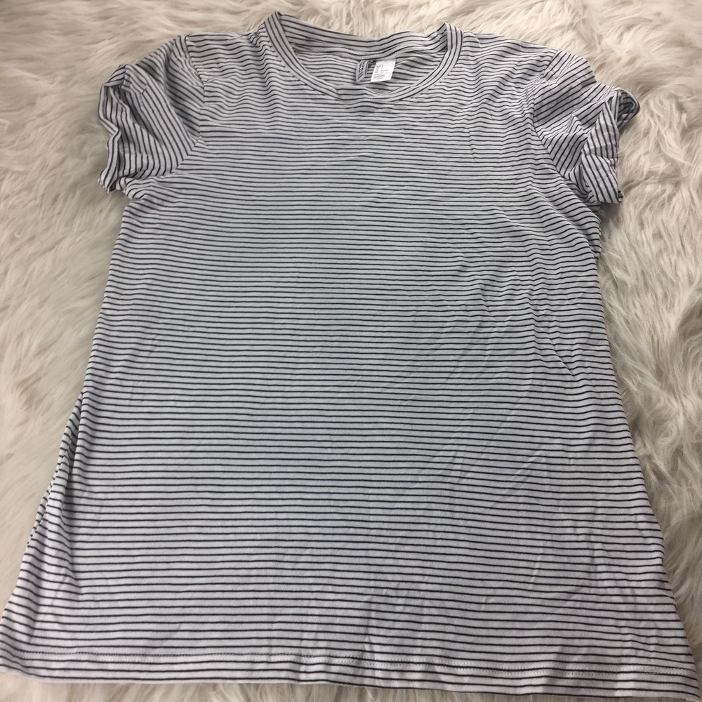 H&M Divided Womens Knit Top Size S Striped Tee Cuffed Sleeve